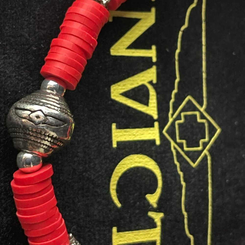 NEW Invicta Red Elements Rubber Bracelet For 8 Inches Wrist - Picture 6 of 9